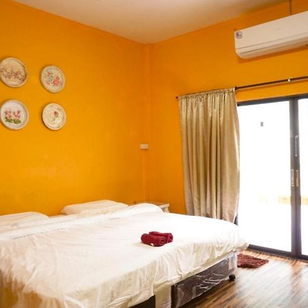 Chongrak Guesthouse 清邁 外观 照片