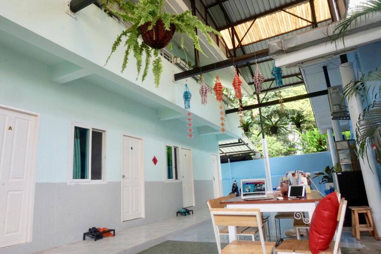 Chongrak Guesthouse 清邁 外观 照片