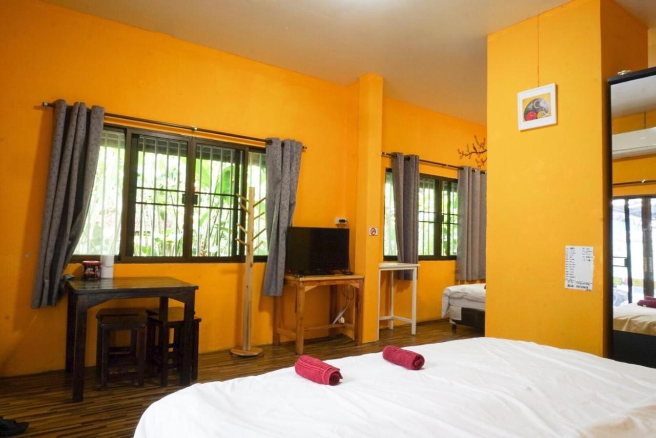 Chongrak Guesthouse 清邁 外观 照片